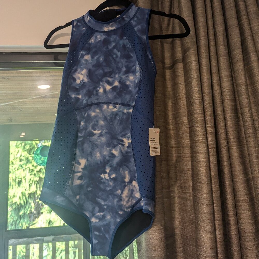 NWT Lululemon swell seeker one-piece paddle suit- size 8